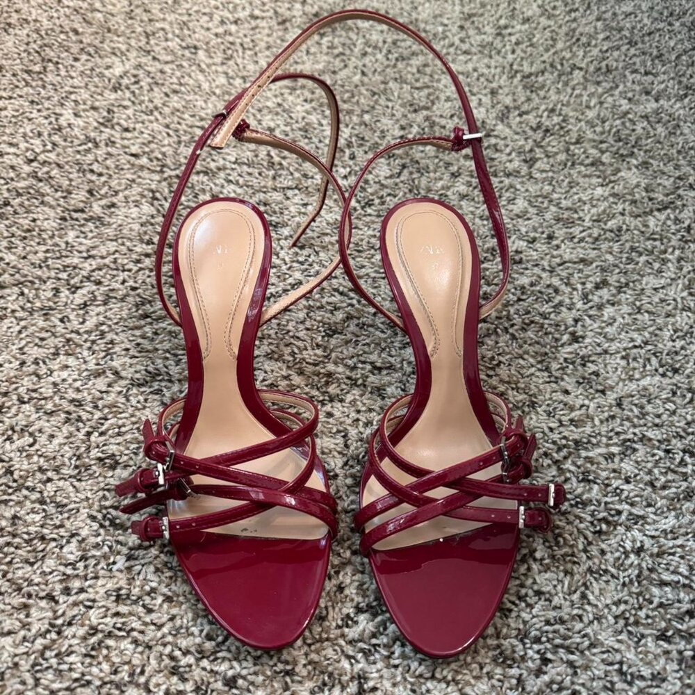 Zara Women's Burgundy and Red Courts
